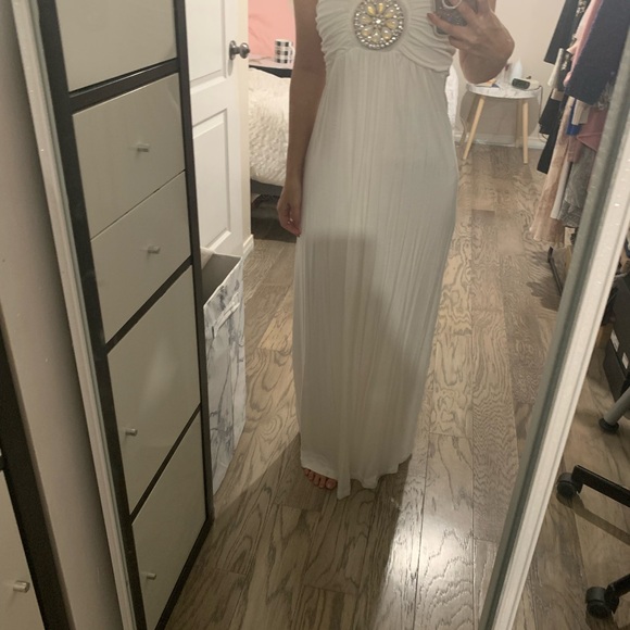 White maxi dress - Small - Picture 4 of 4
